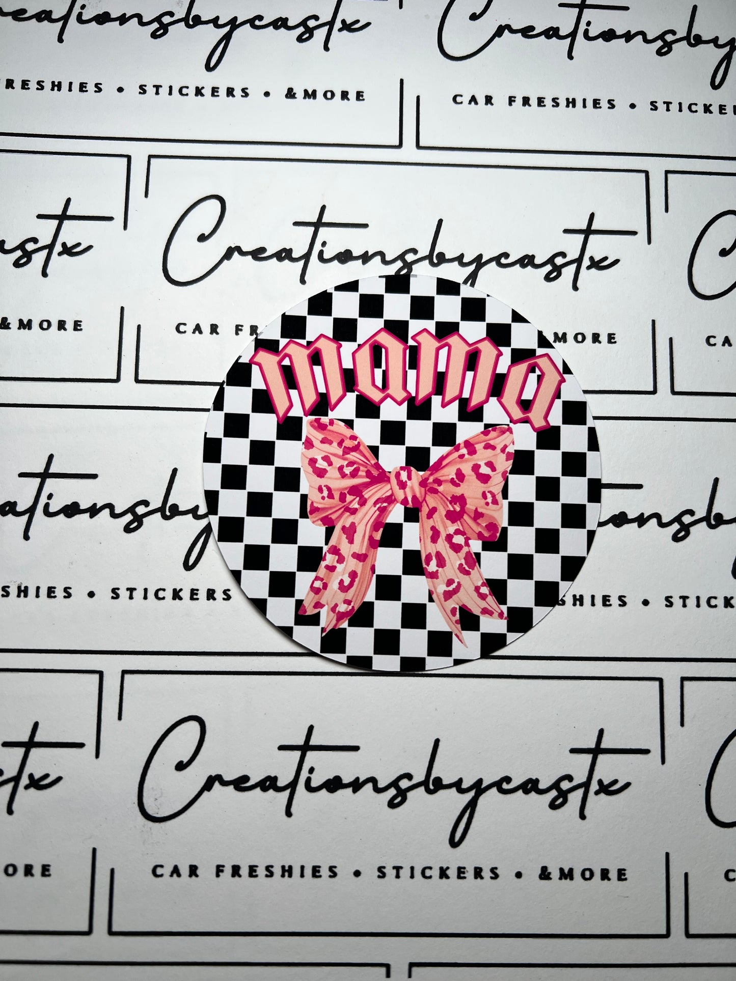 Mama w/Leopard Bow Round Cardstock Individual