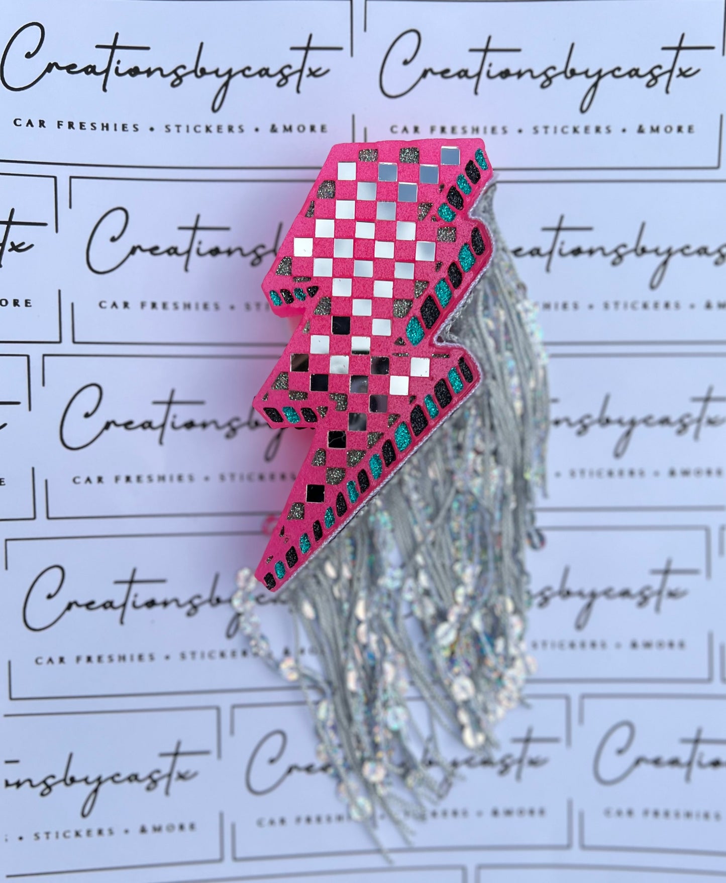 Checkerd Bolt RTS - Cherry