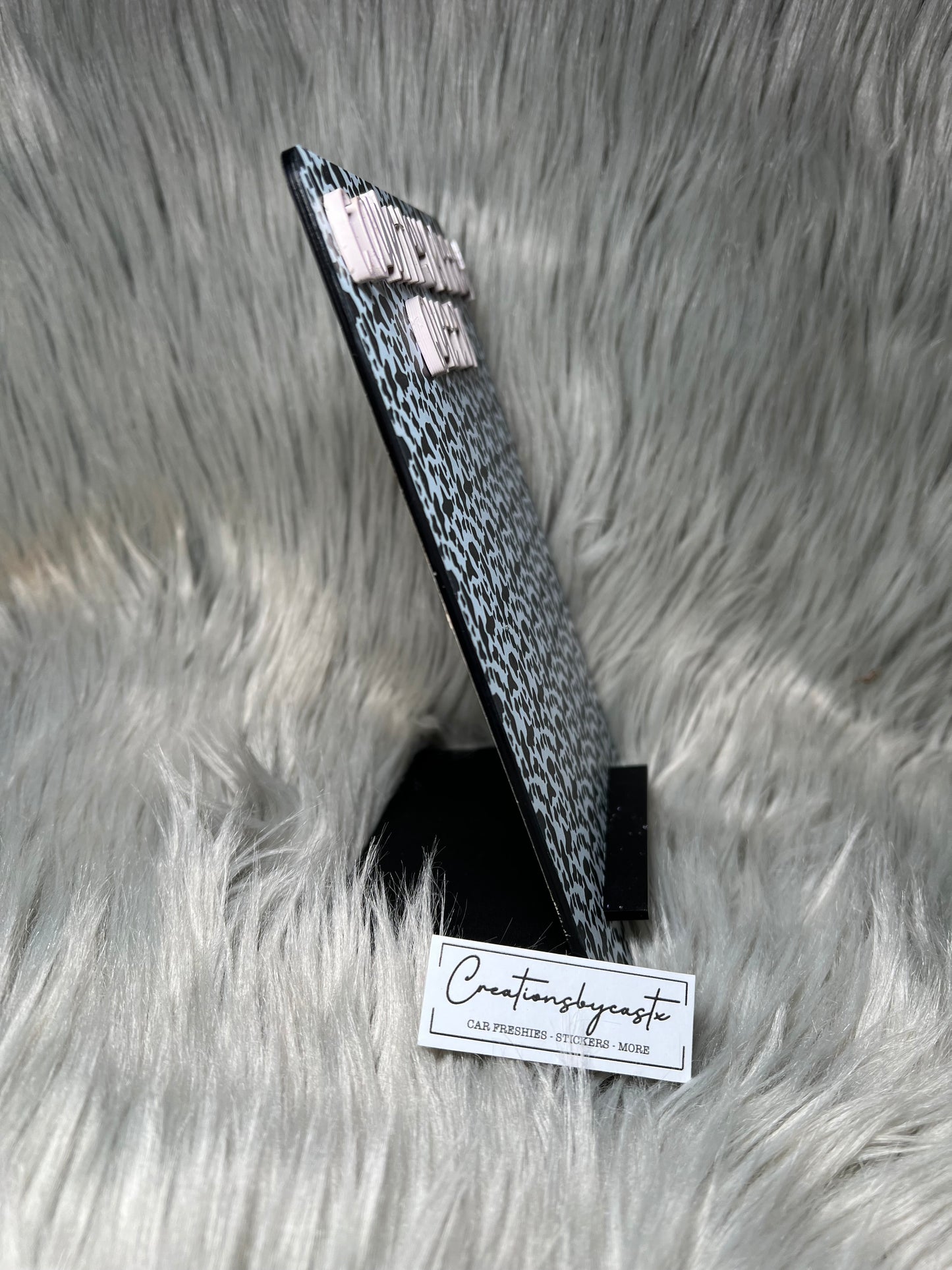 Self Standing Physical Watermark