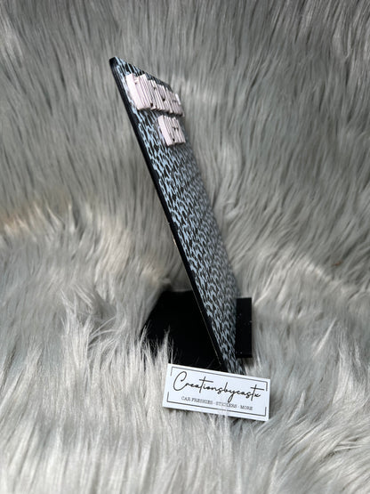 Self Standing Physical Watermark