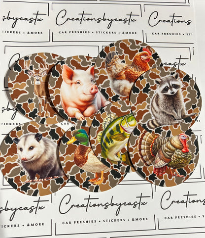 Camo Animal Round Cardstock